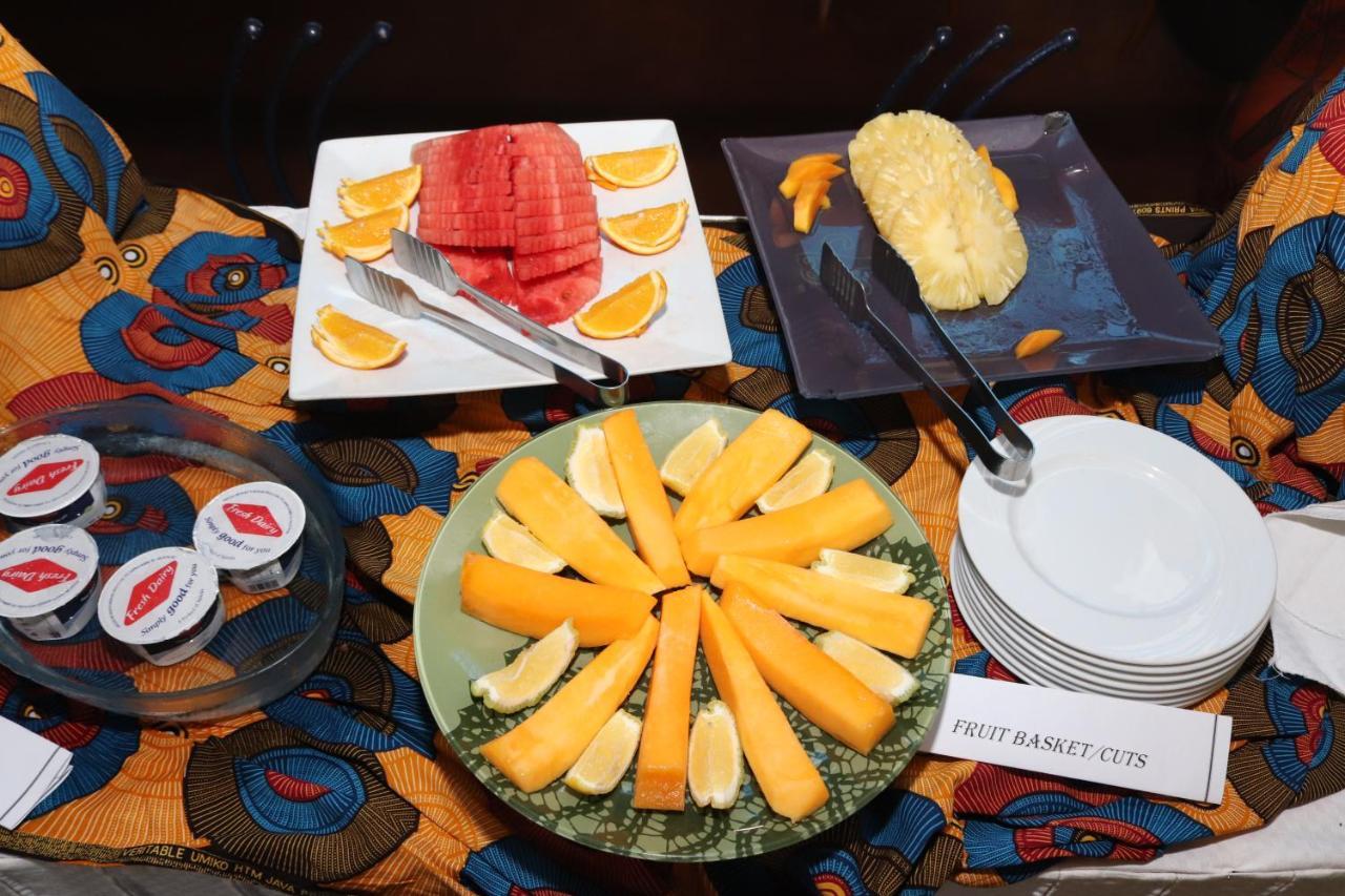 Metropole Hotel Кампала Экстерьер фото